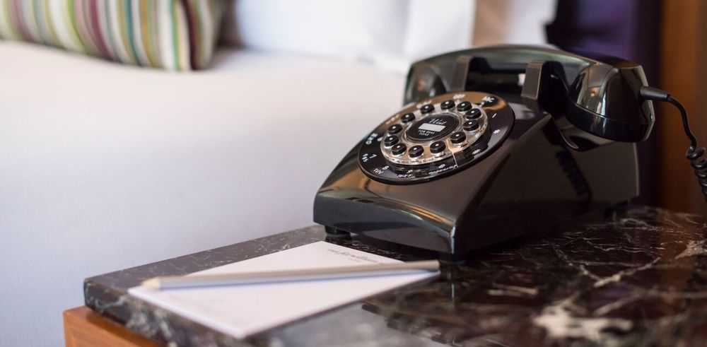 The Fitzwilliam Hotel Dublin Zewnętrze zdjęcie A telephone